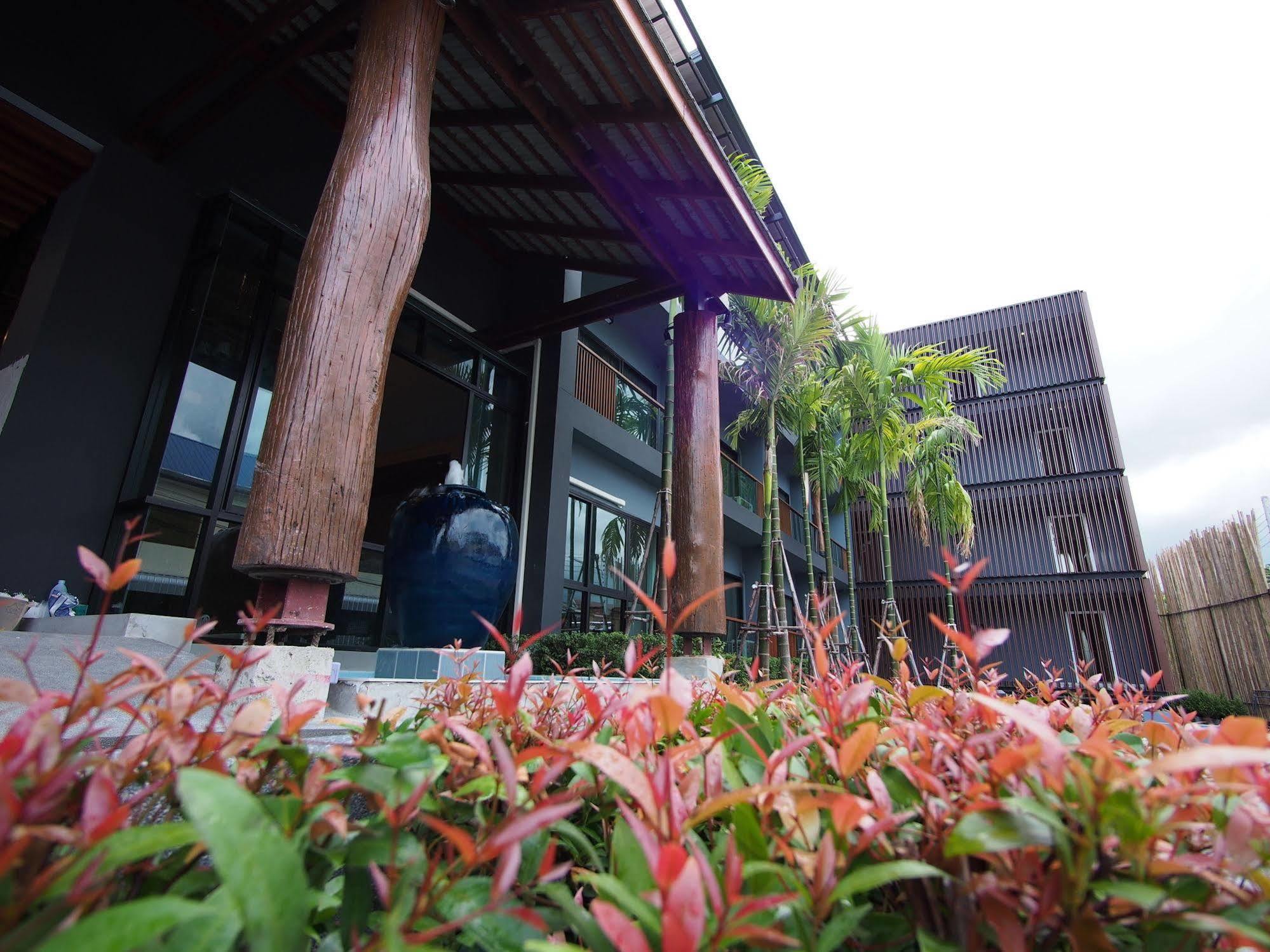 Le Naview @Prasingh Hotel Chiang Mai Bagian luar foto